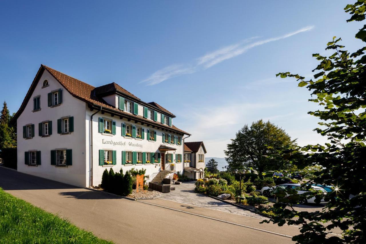 Hotel Wassberg Forch Exterior photo